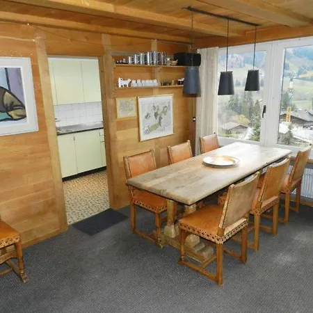 Διαμέρισμα Schonried Sleeps 7 Wifi